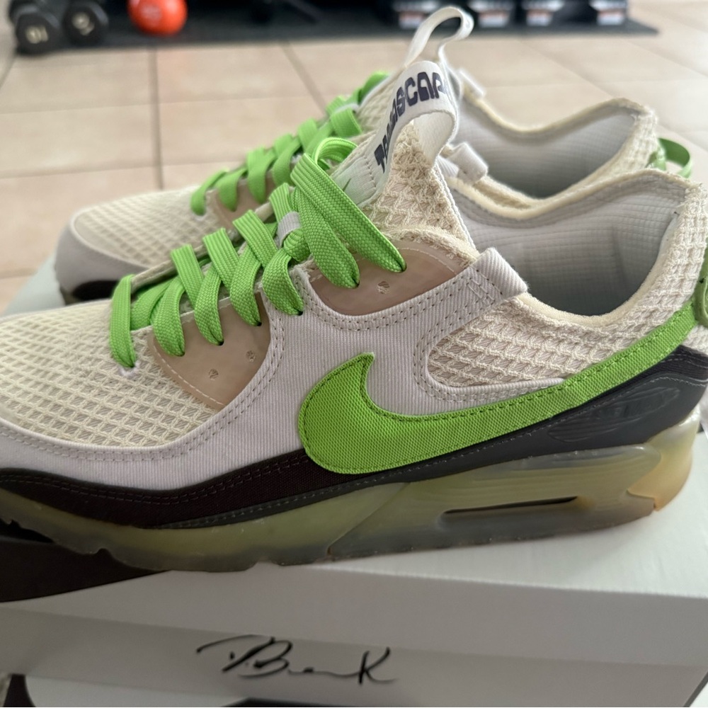 Nike Air Max 90 Terrascape Vivid Phantom Green Size 10.5